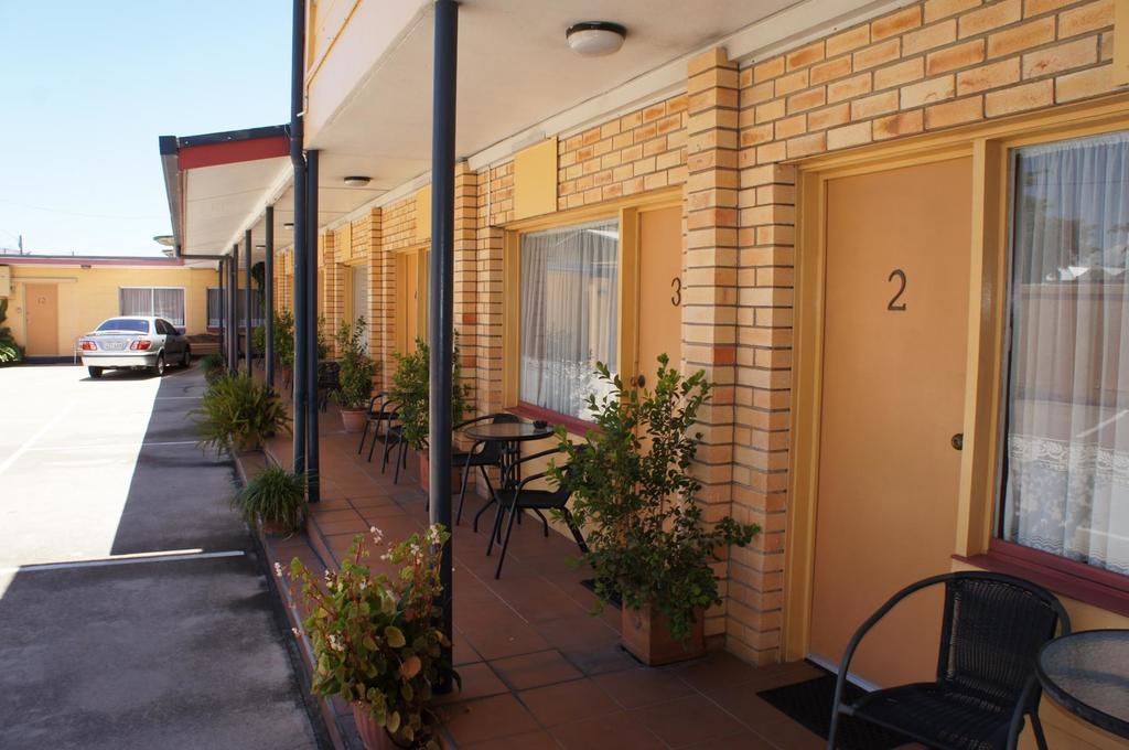 Ayrline Motel Экстерьер фото